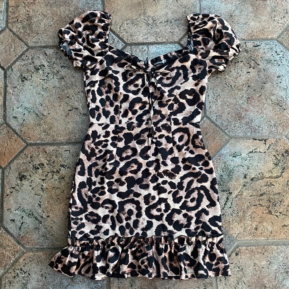 Boohoo Leopard Puff Sleeve Lace Trim Ruffle Dress